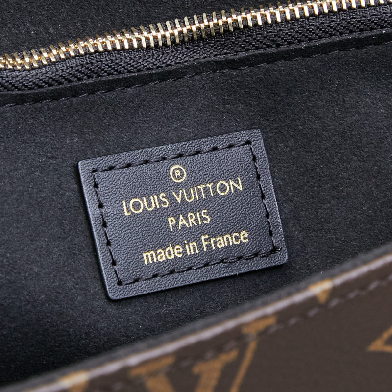 LV Trunkie bag