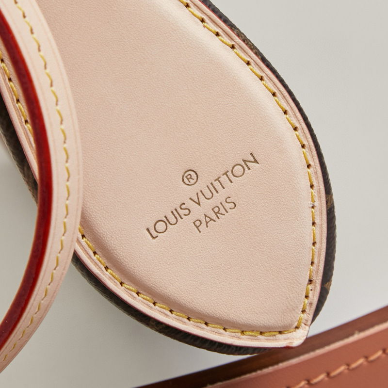 LV Pochette Tirette bag