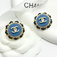 CHANEL EARRING
