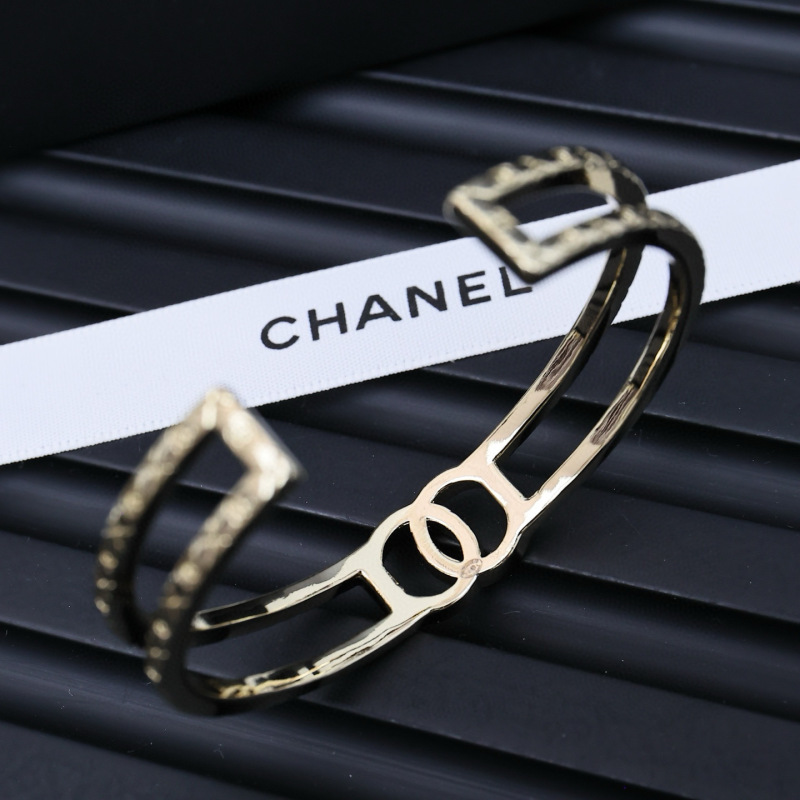 CHANEL Bracelet