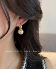 CELINE Pearl Earrings