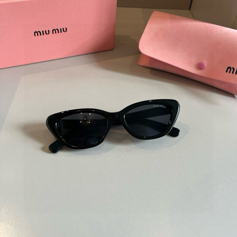 MIUMIU Women's Fashion Sunglasses