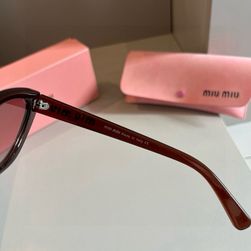 MIUMIU Women's Fashion Sunglasses