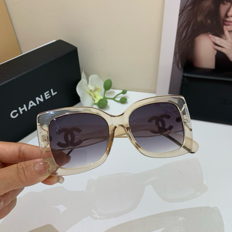 CHANEL Women's Fashion Sunglasses