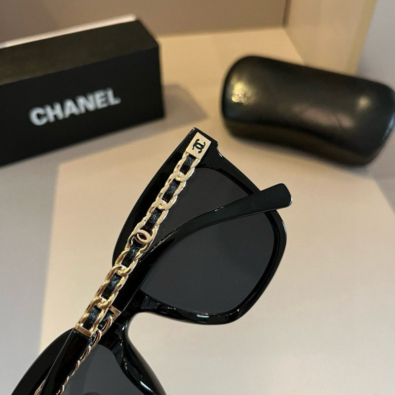 CHANEL Women's Fashion Sunglasses