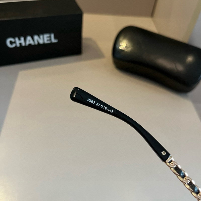 CHANEL Women's Fashion Sunglasses