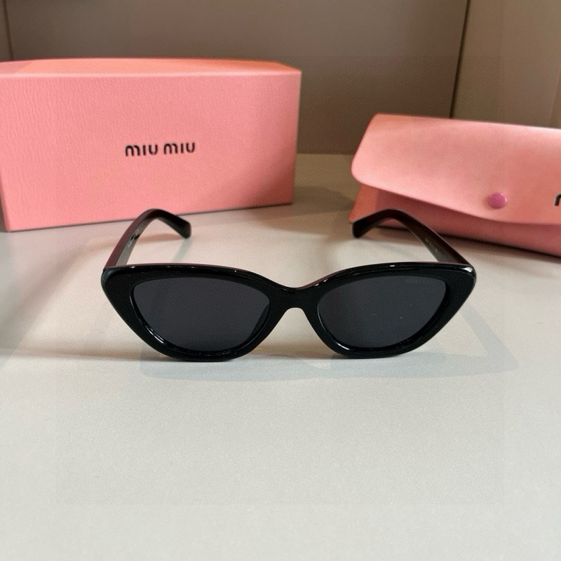 MIUMIU Women's Fashion Sunglasses