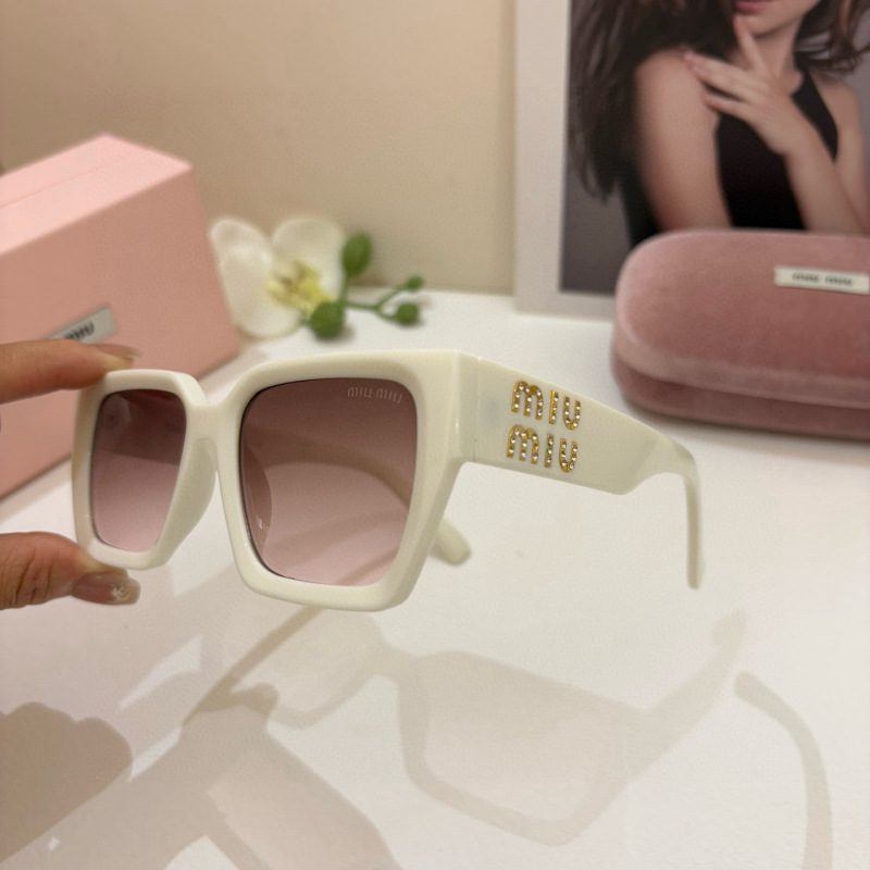 MIUMIU Women's Fashion Sunglasses