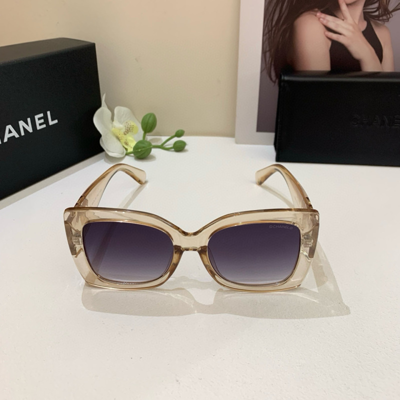 CHANEL Women's Fashion Sunglasses