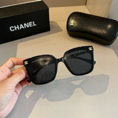 CHANEL Women's Fashion Sunglasses