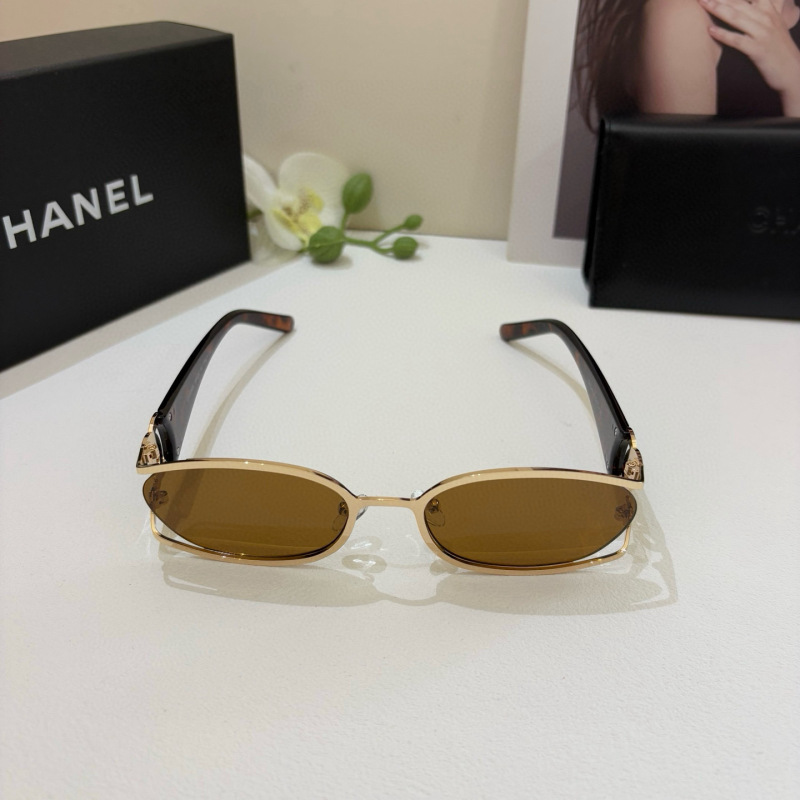 CHANEL Women's Fashion Sunglasses