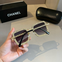 CHANEL Women's Fashion Sunglasses
