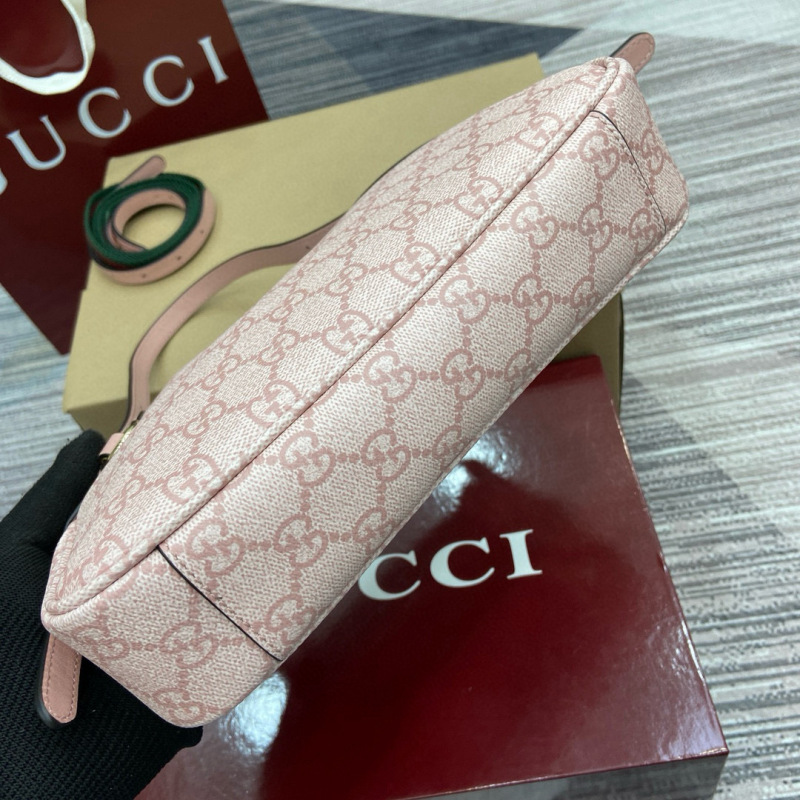 GG EMBLEM SMALL SHOULDER BAG