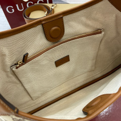 GUCCI B MEDIUM SHOULDER BAG