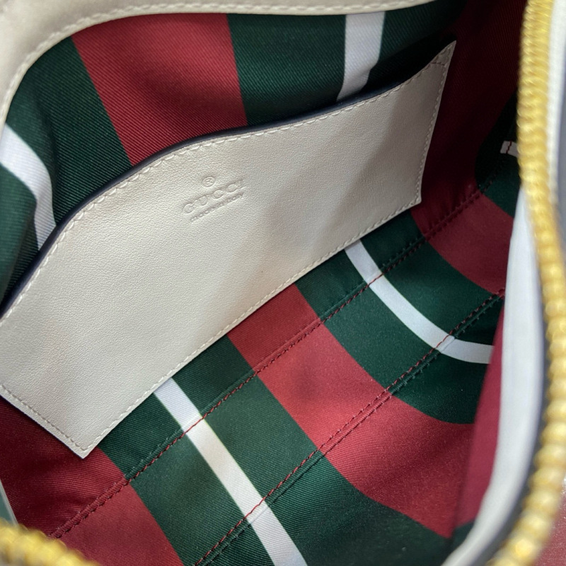 GG EMBLEM SMALL SHOULDER BAG