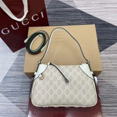GG EMBLEM SMALL SHOULDER BAG