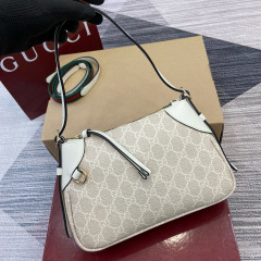 GG EMBLEM SMALL SHOULDER BAG