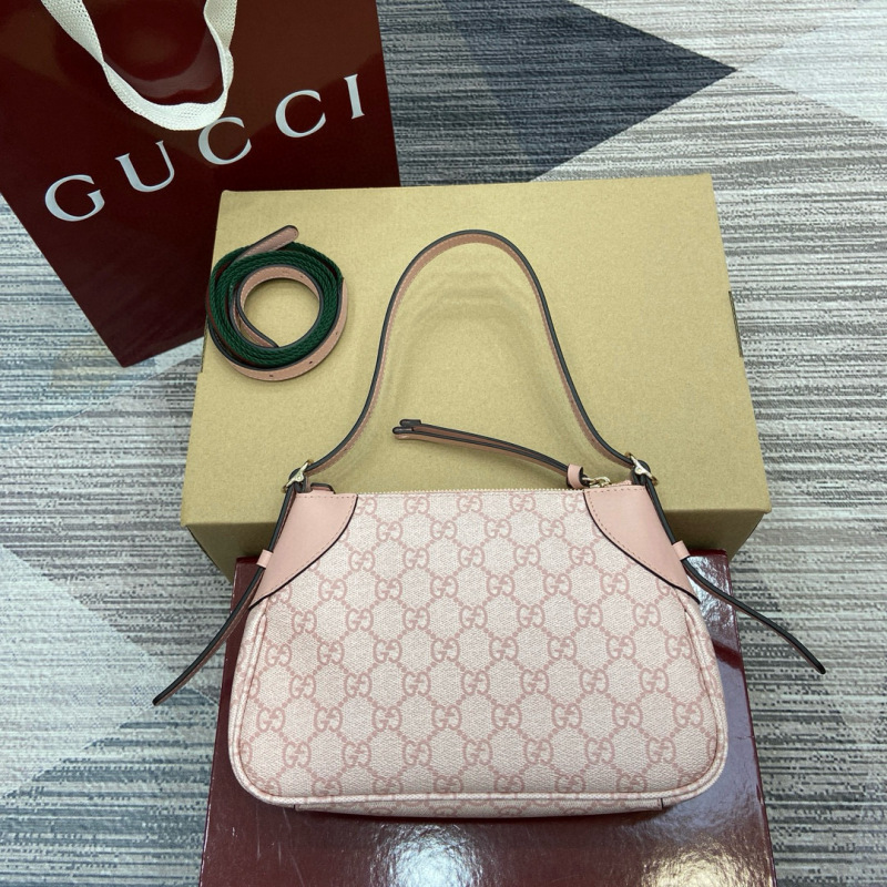 GG EMBLEM SMALL SHOULDER BAG