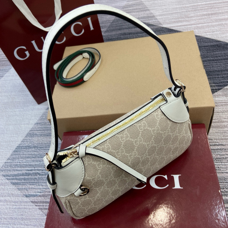 GG EMBLEM SMALL SHOULDER BAG