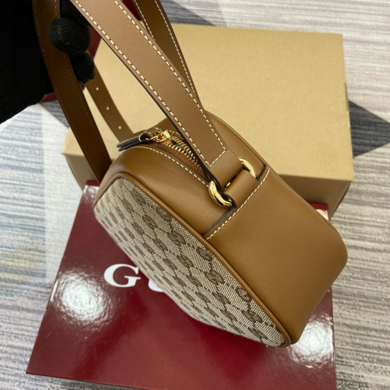 GUCCI BLONDIE SMALL SHOULDER BAG