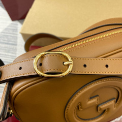 GUCCI BLONDIE SMALL SHOULDER BAG
