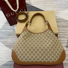 GUCCI B MEDIUM SHOULDER BAG