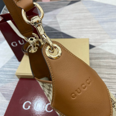 GUCCI B MEDIUM SHOULDER BAG