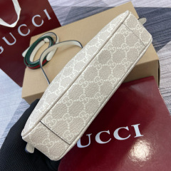 GG EMBLEM SMALL SHOULDER BAG