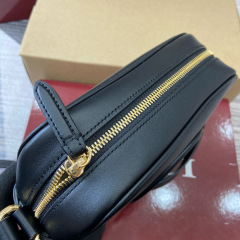 GUCCI BLONDIE SMALL SHOULDER BAG