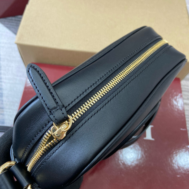 GUCCI BLONDIE SMALL SHOULDER BAG