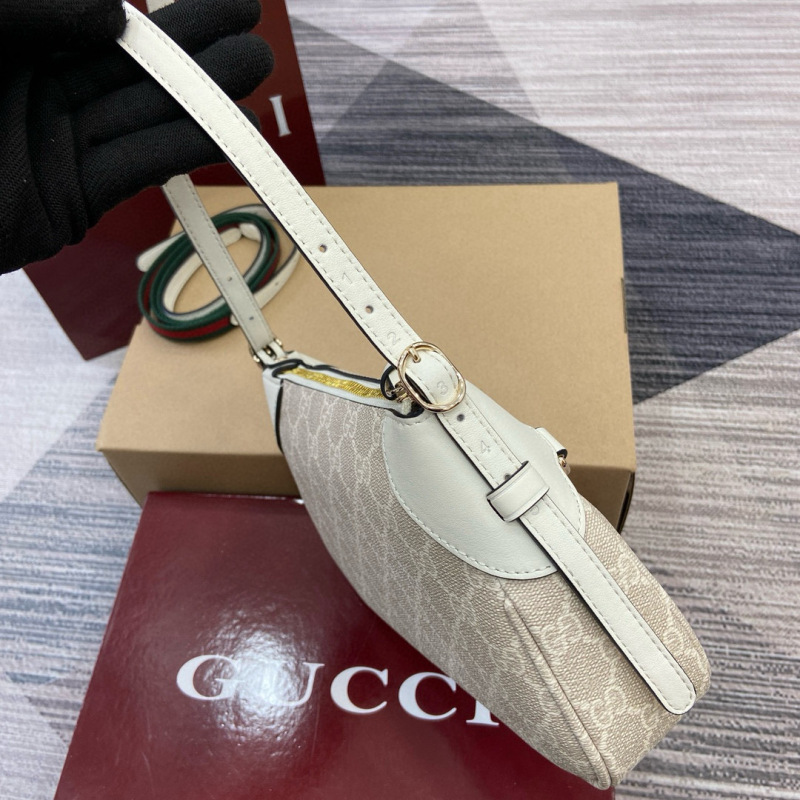 GG EMBLEM SMALL SHOULDER BAG