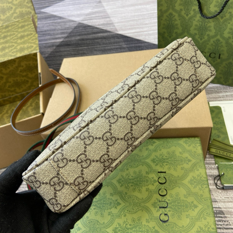 GG EMBLEM SMALL SHOULDER BAG