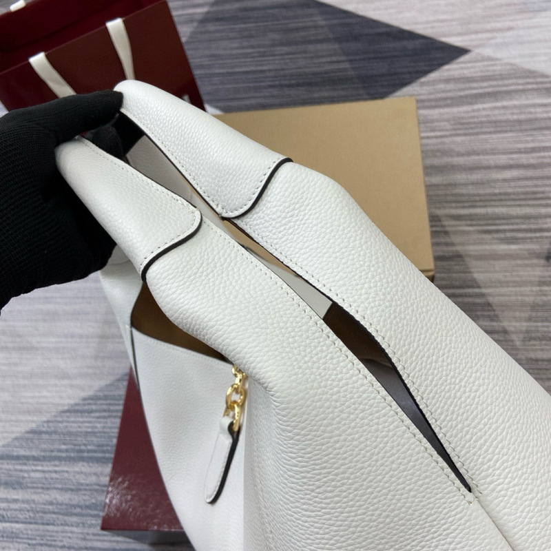 GUCCI SOFTBIT MAXI SHOULDER BAG