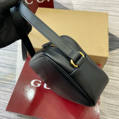 GUCCI BLONDIE SMALL SHOULDER BAG