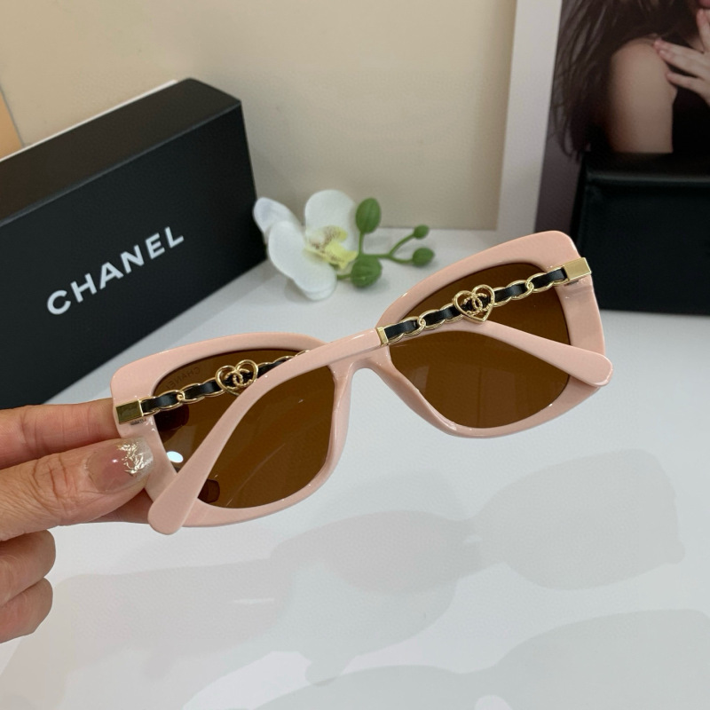 CHANEL Women's Fashion Sunglasses