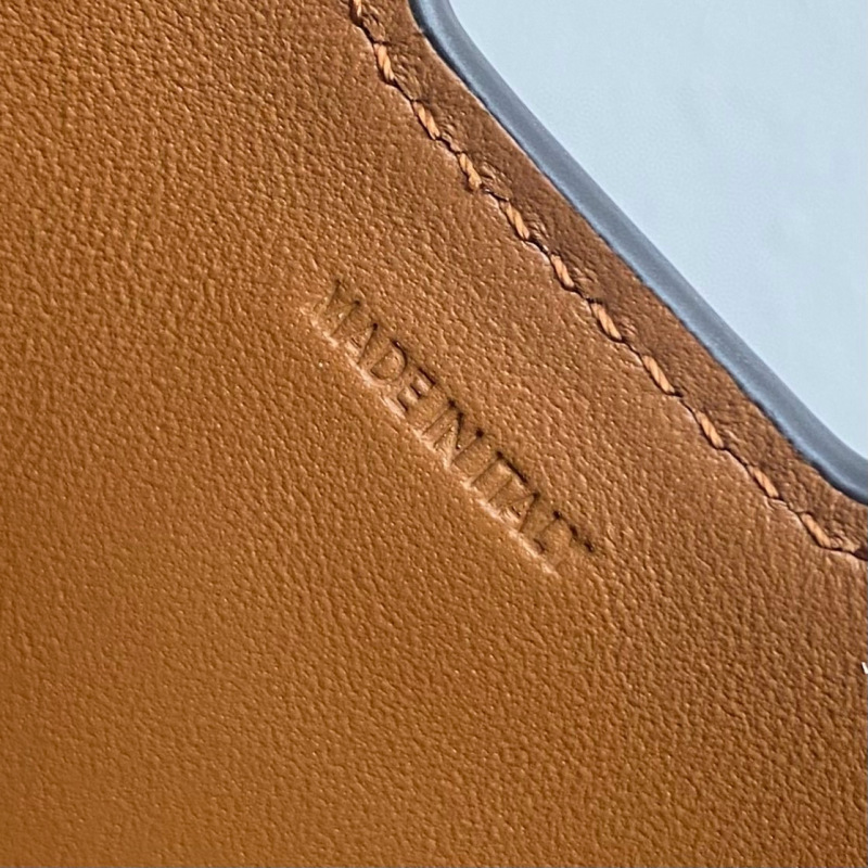 CELINE SMALL CAMILLE 16 SOFT BAG