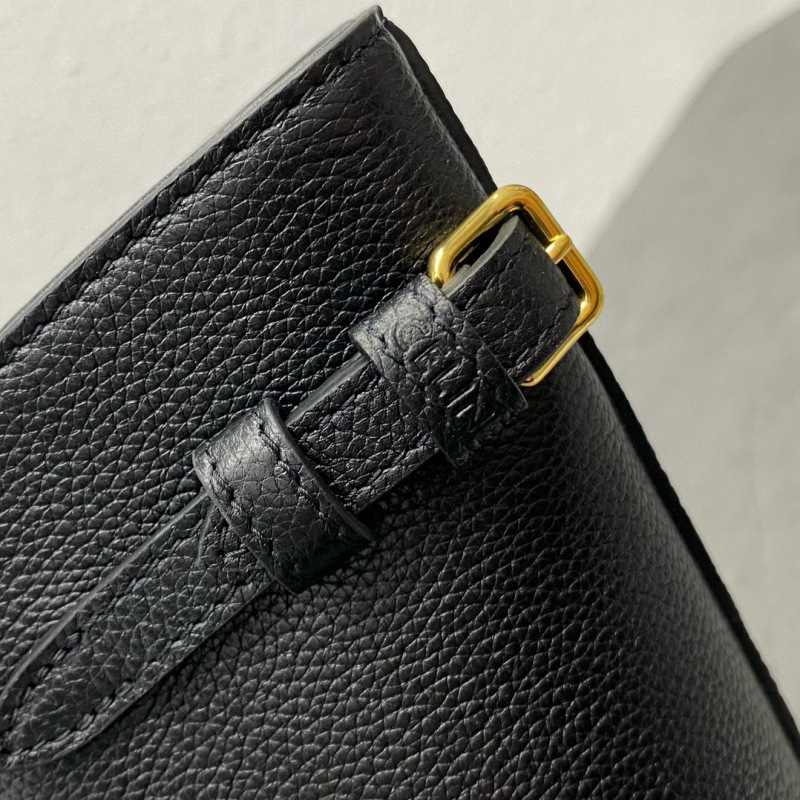 CELINE MINI CABAS ANAIS CUIR TRIOMPHE