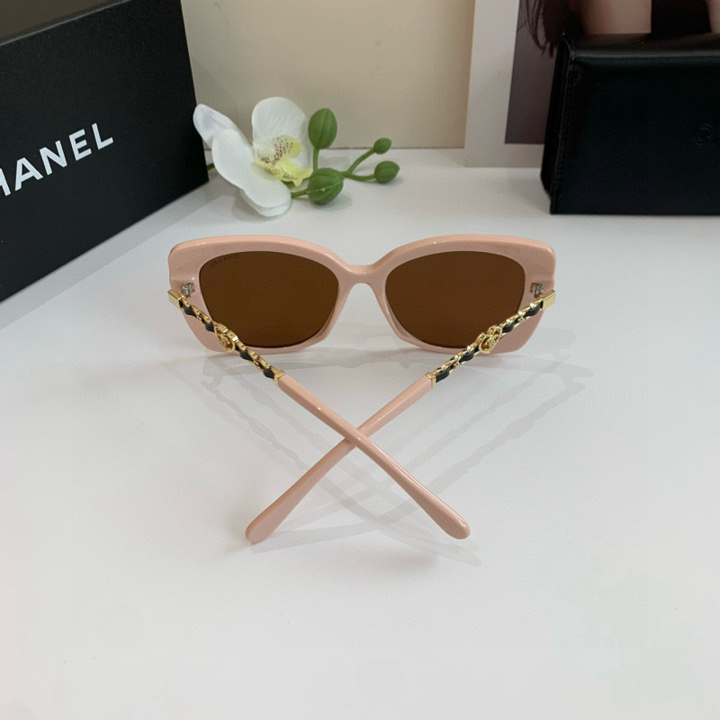 CHANEL Women's Fashion Sunglasses