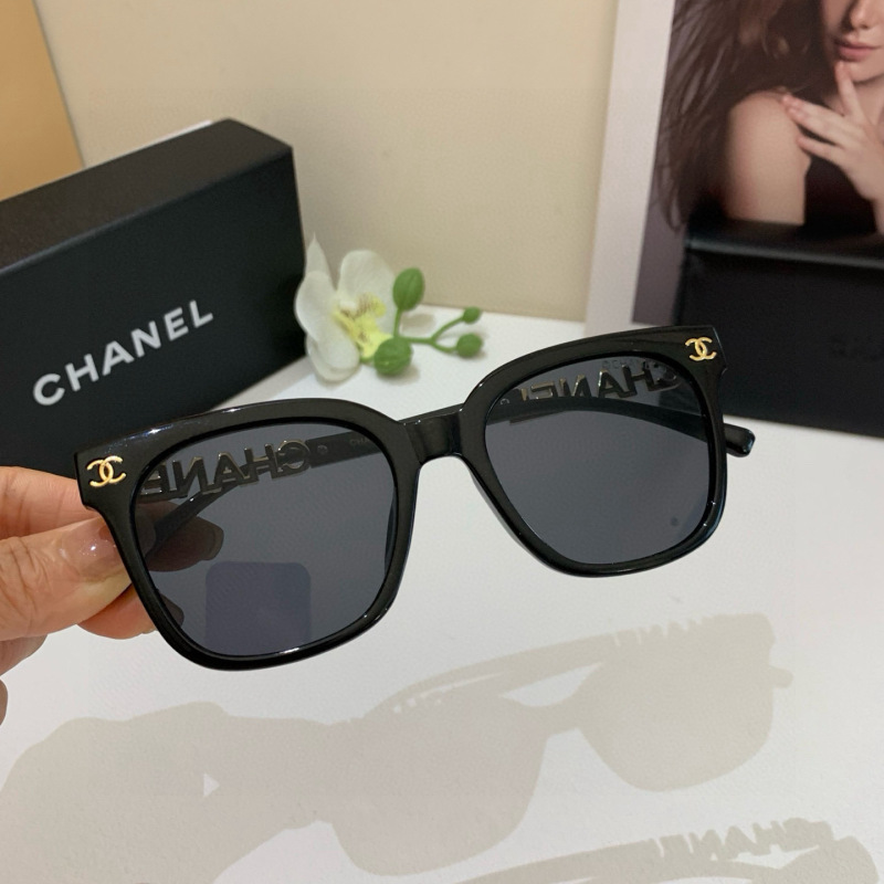 CHANEL Women's Fashion Sunglasses