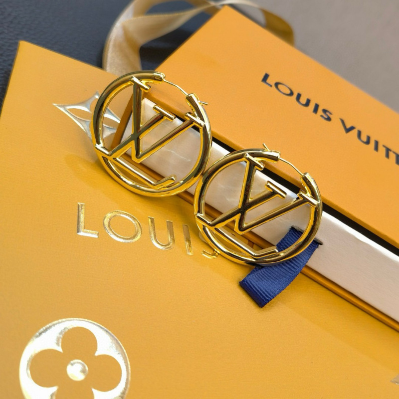 LV EARRING