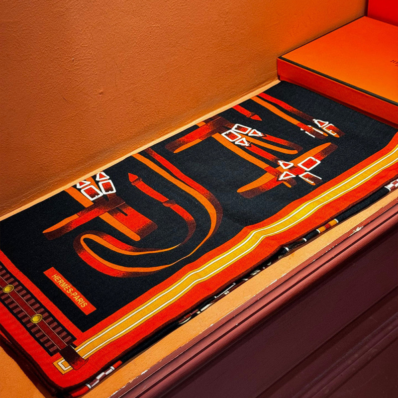 HERMES Velvet Scarf
