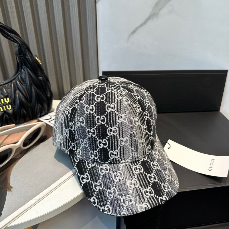 GUCCI baseball cap