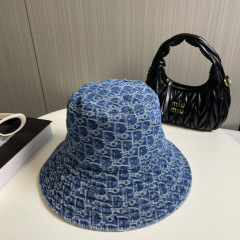 DIOR BUCKET HAT