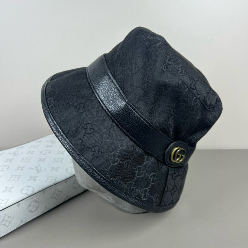 GUCCI BUCKET HAT