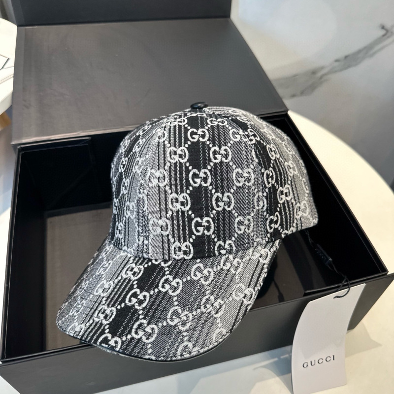 GUCCI baseball cap