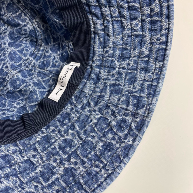 DIOR BUCKET HAT