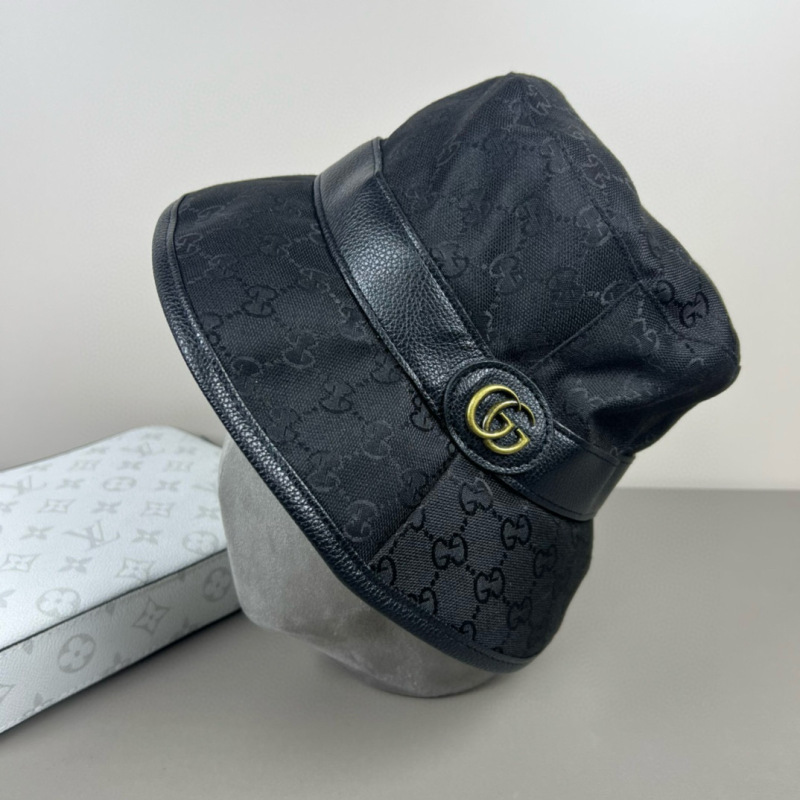 GUCCI BUCKET HAT