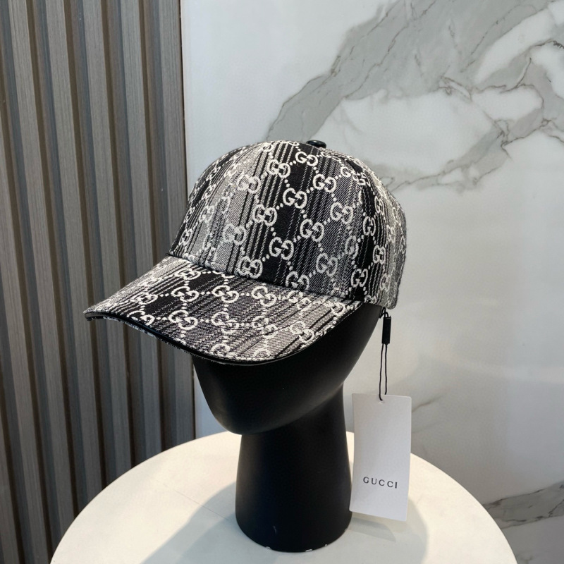 GUCCI baseball cap