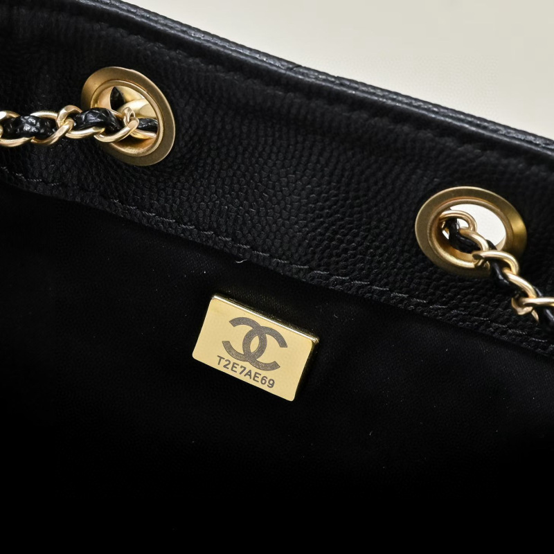 CHANEL 25C Hobo Bag