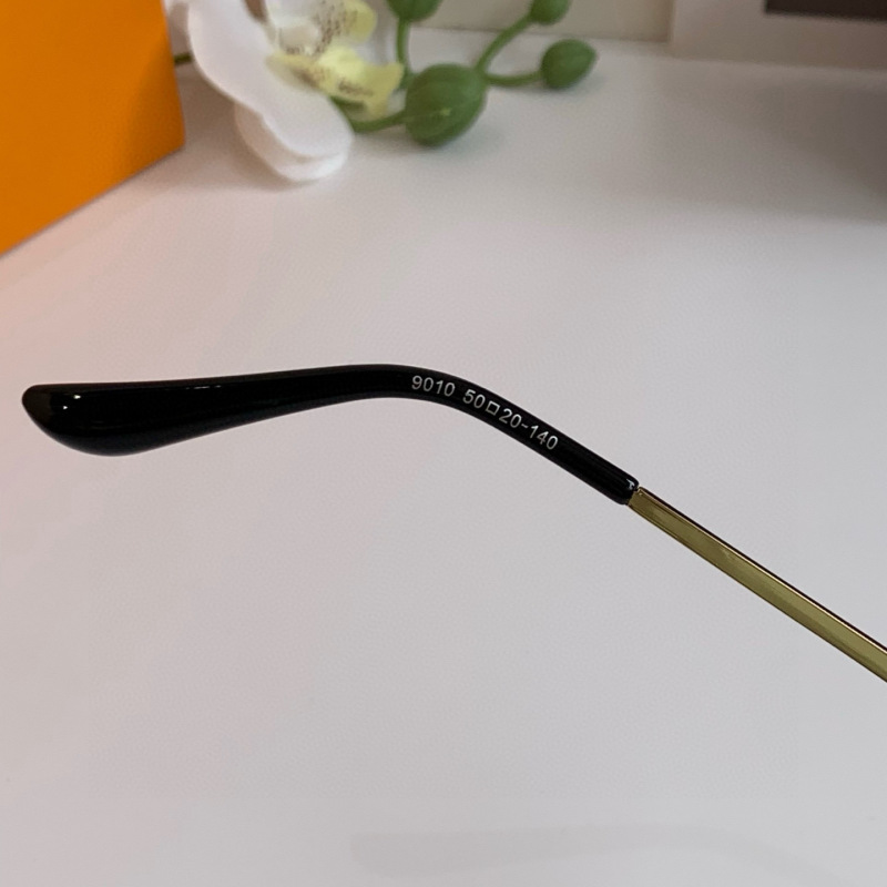 LV Women's & Men's Fashion Sunglasses
